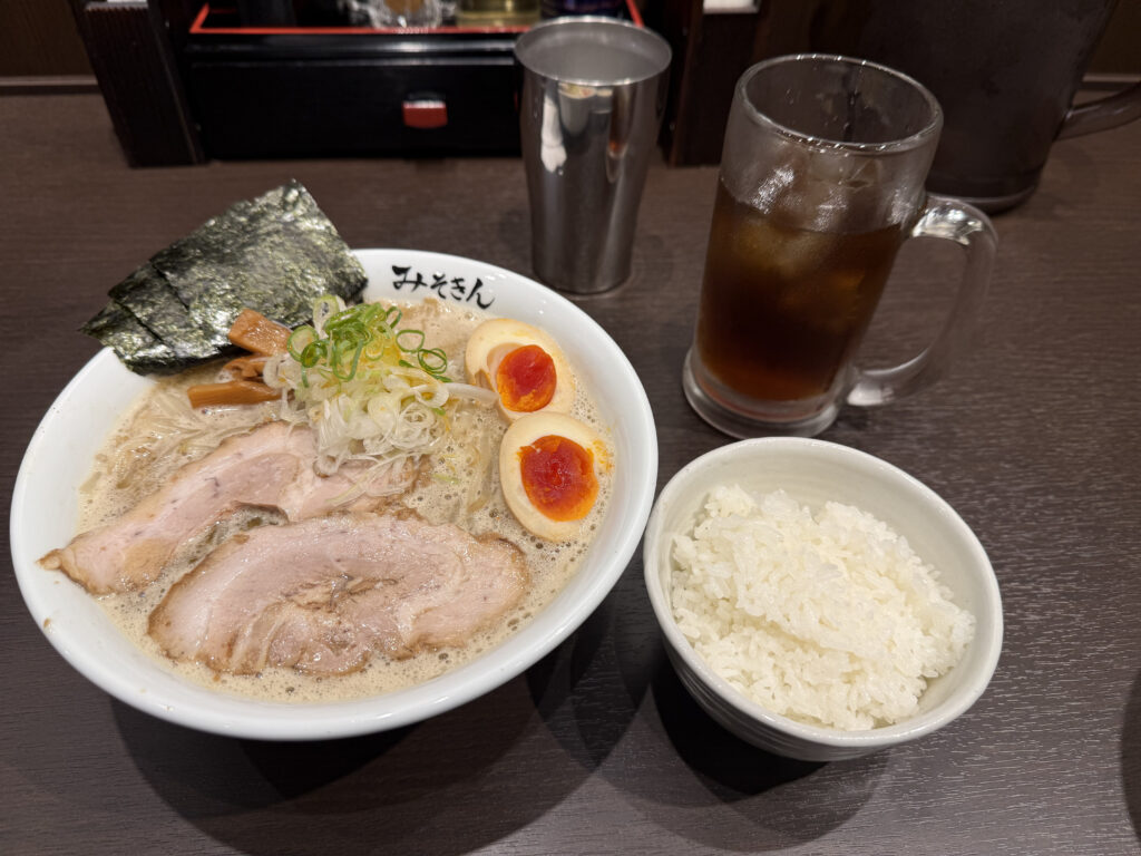 みそきん実店舗ラーメンの写真