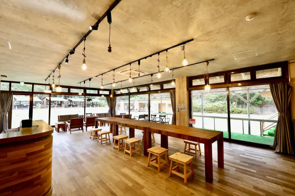 施設内休憩スペース