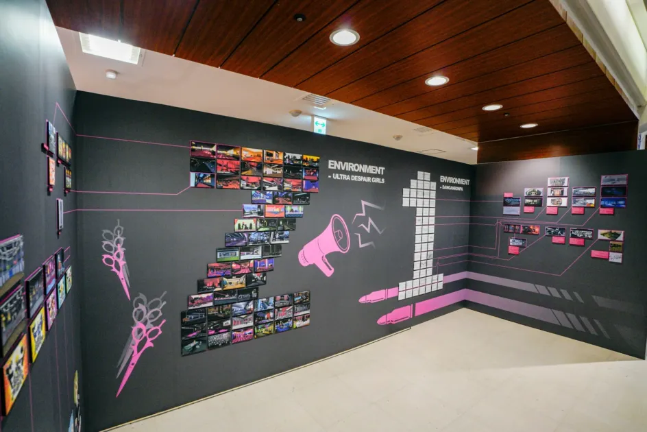 ウルトラディスペアーガールズとダンガンロンパの展示