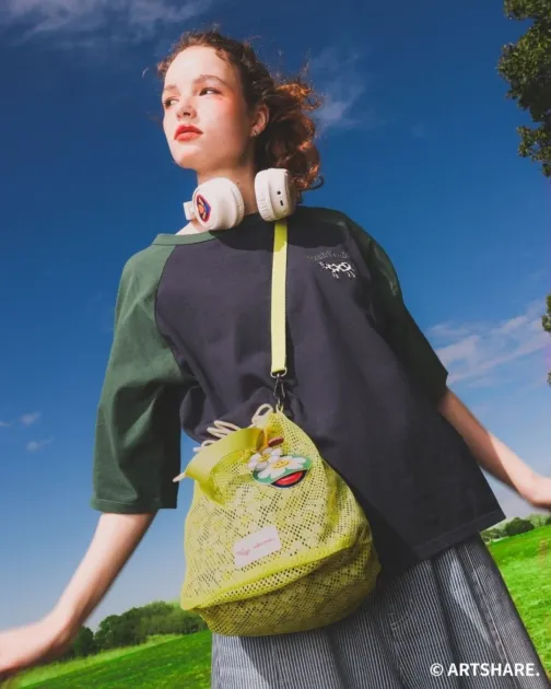 ラグランTシャツと２WAYショルダーバッグ