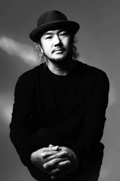 アーティストのハタヤママサオ氏のポートレート