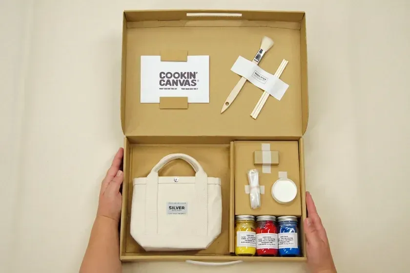 SILVERのペイントキット