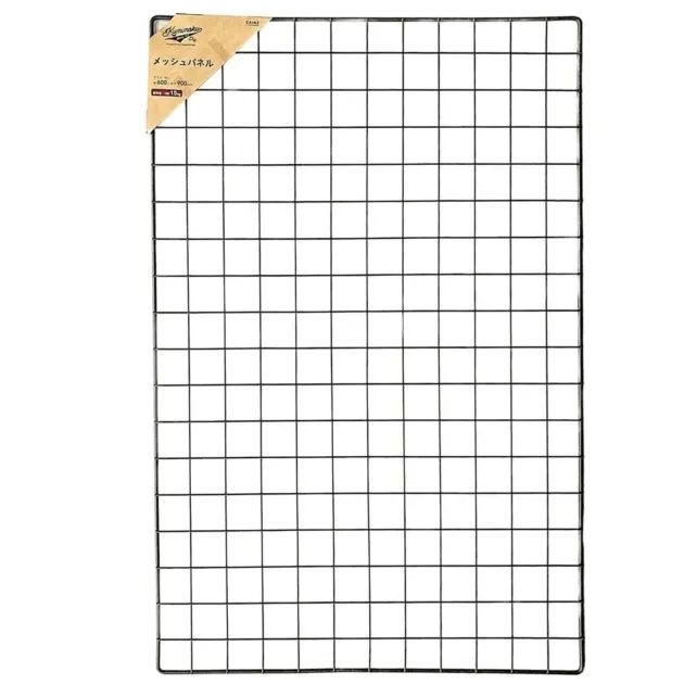 黒いメッシュパネル