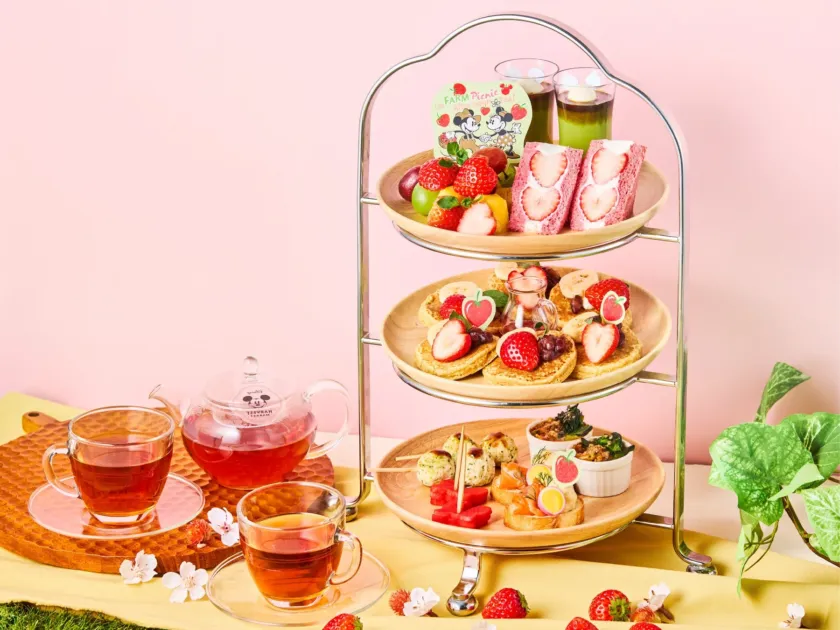 アフタヌーンティー,いちご,スイーツ,パンケーキ,サンドイッチ,紅茶,ディズニー,ミッキー,ミニー,ピンク,ピクニック,デザート,軽食