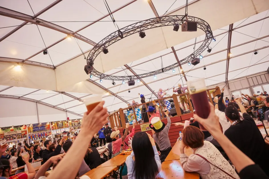 ドイツ楽団による生演奏ステージ