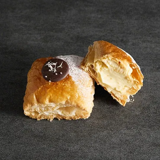 フランボワーズ生カスタードパイ