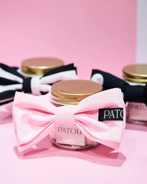 Patouのリボン付きギフトアイテム