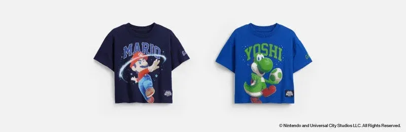 スーパーマリオブラザーズのキャラクターがデザインされた子供用Tシャツ2枚