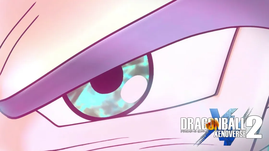 人気アニメ「ドラゴンボール」シリーズのゲーム「DRAGON BALL XENOVERSE 2」のロゴが配された、キャラクターの力強い目のクローズアップ画像です。青緑色の瞳が印象的です。