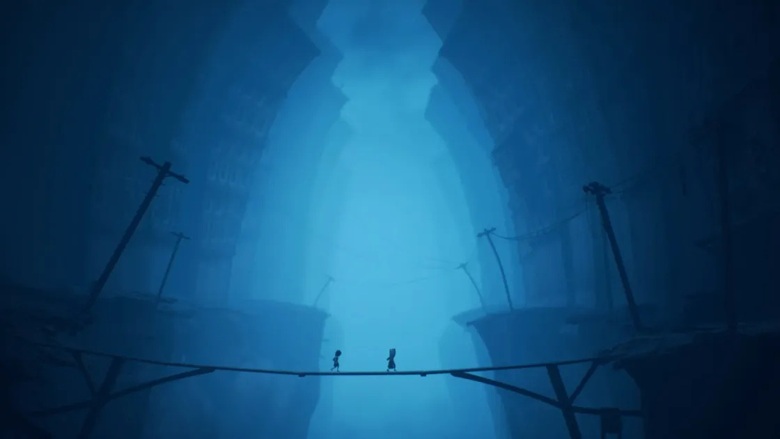 青と暗い色調で描かれた不気味な世界観の画像