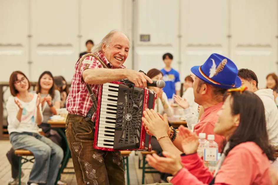 ドイツ楽団による生演奏ステージ