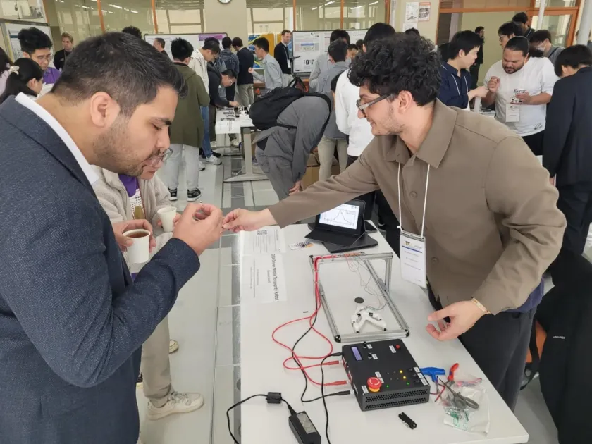 ロボットデモンストレーションの様子