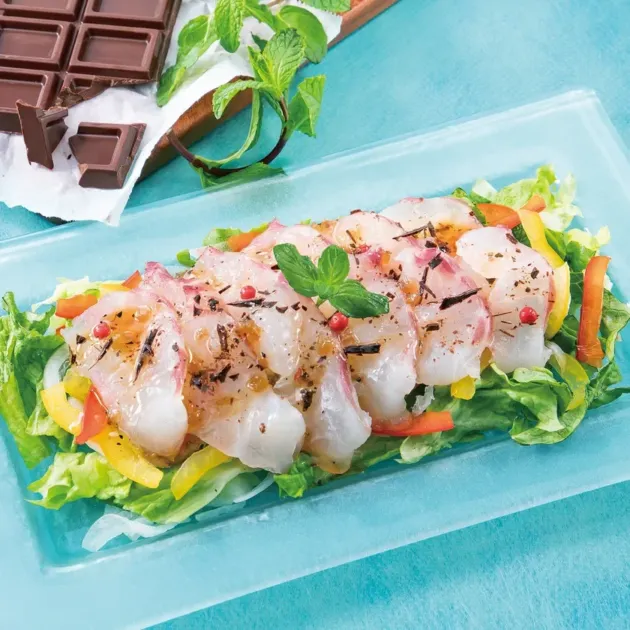 チョコミント風味の白身魚のカルパッチョ