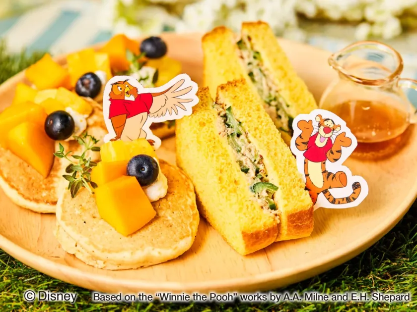 ティガーとオウルのパンケーキとサンドイッチ