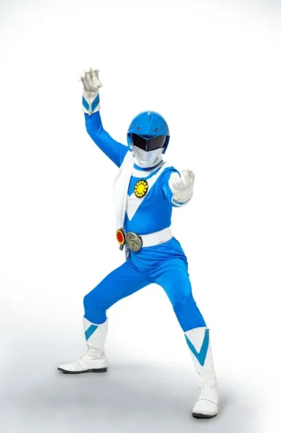 青いヒーロー