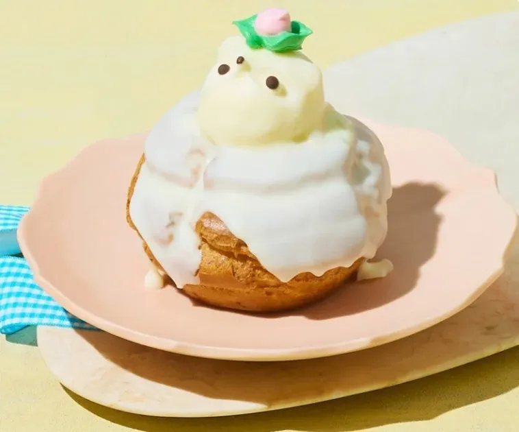 太陽ノ塔 洋菓子店の桃たぬきケーキ