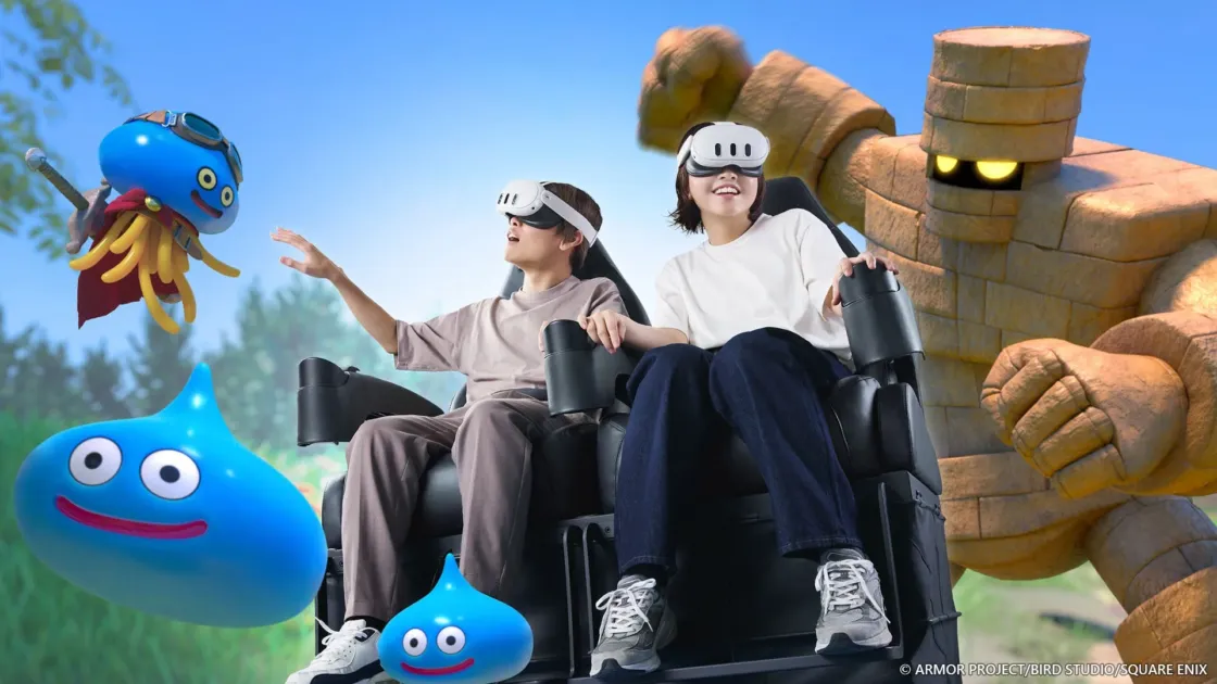 VR体験中の人々