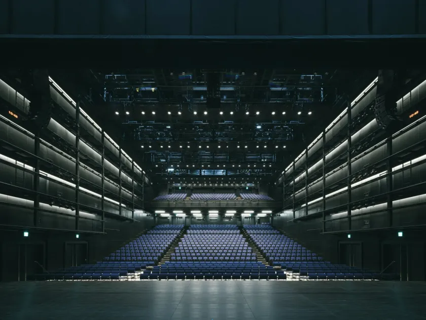 MoN Takanawa ホール内観