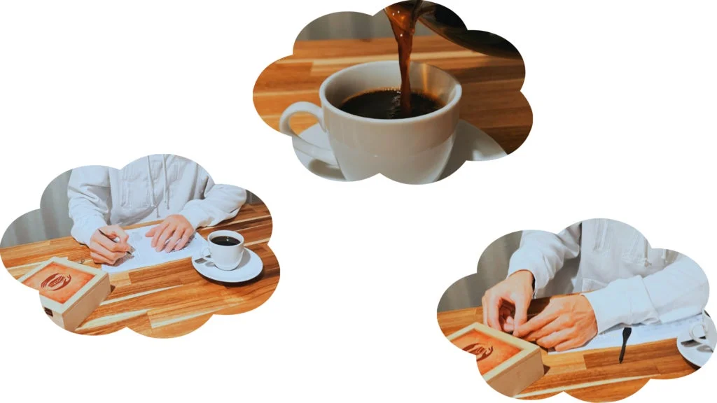 コーヒーと謎解きの手元