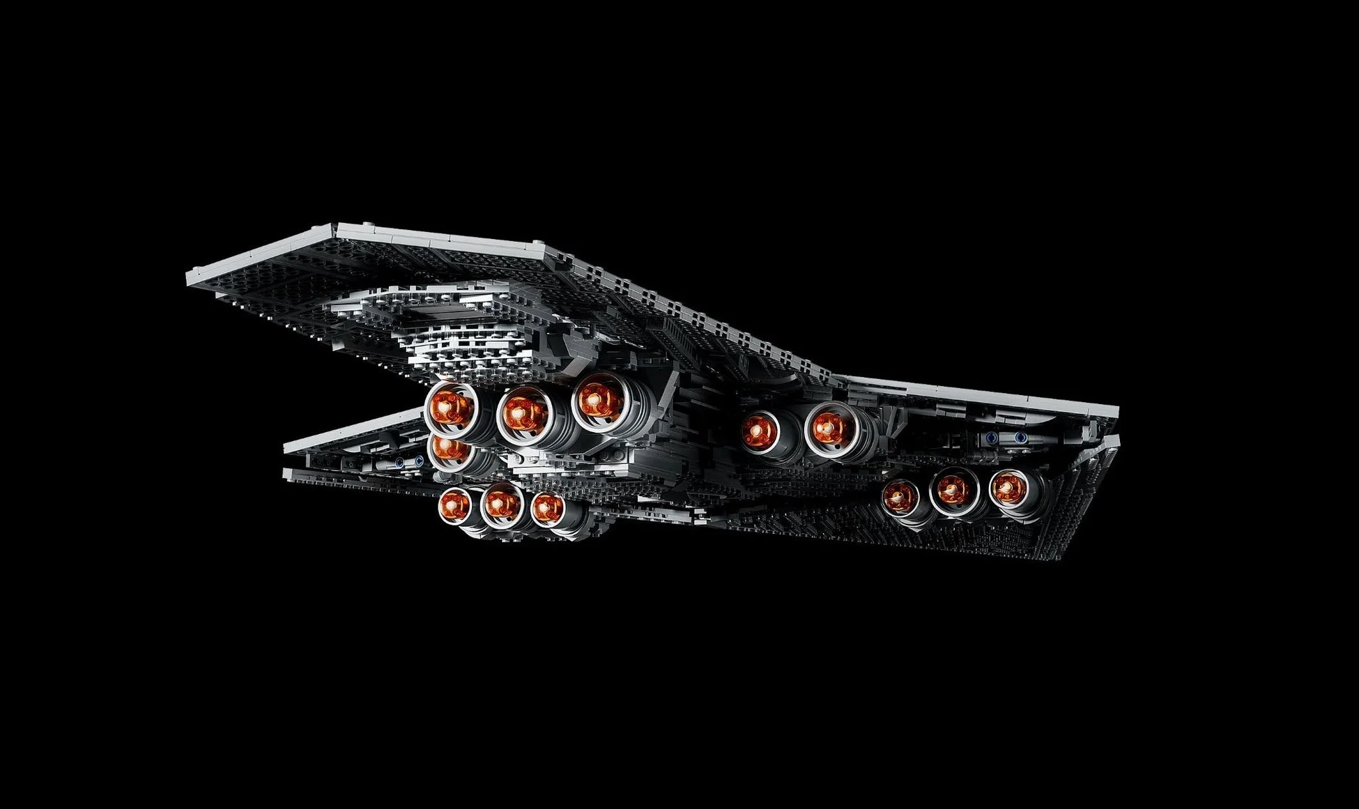 精巧に作られたレゴ製の大型宇宙船模型