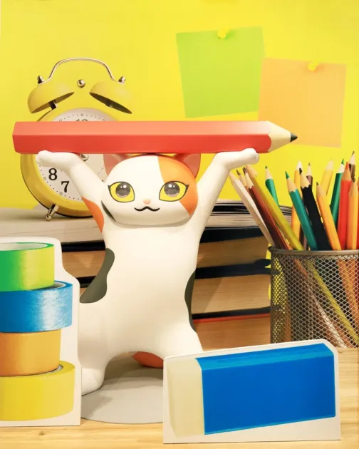 ネコのペンおき®の巨大フィギュア