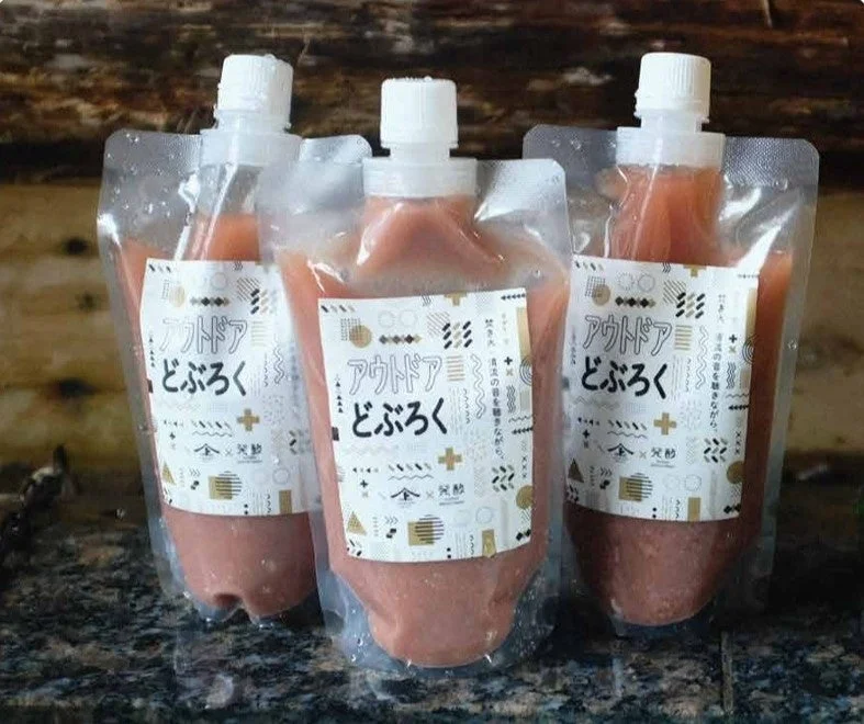 アウトドア向けのどぶろくが3本並べられた画像です。