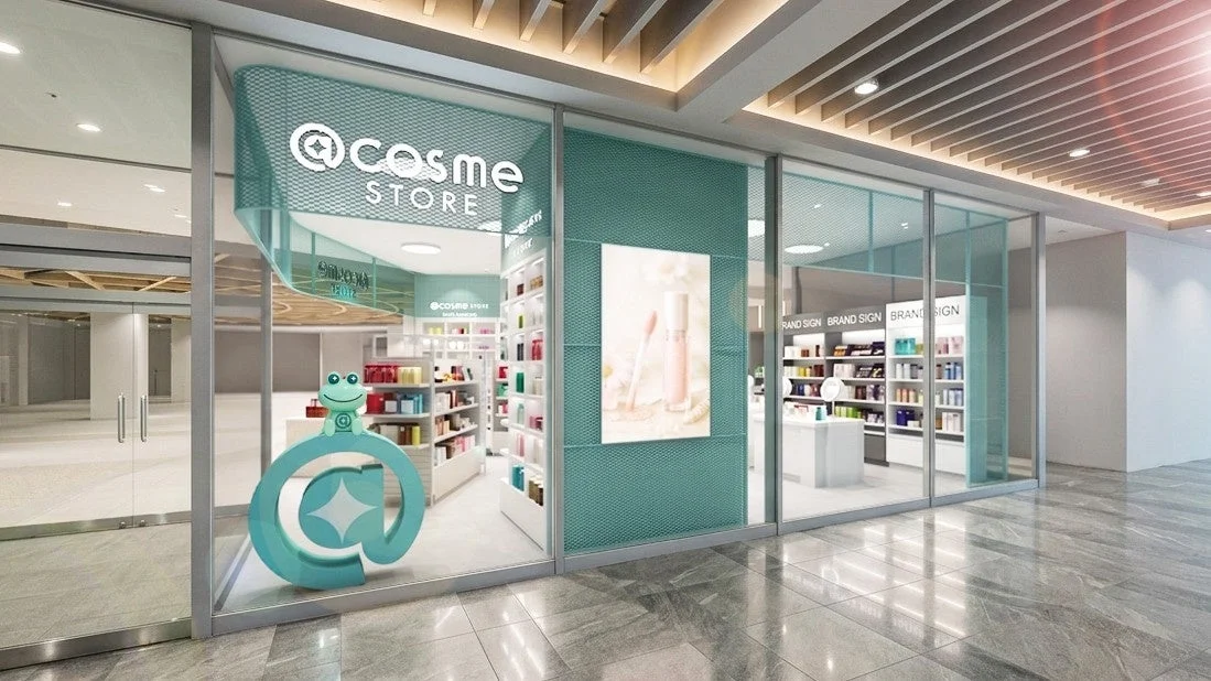 @cosme STOREのモダンな外観