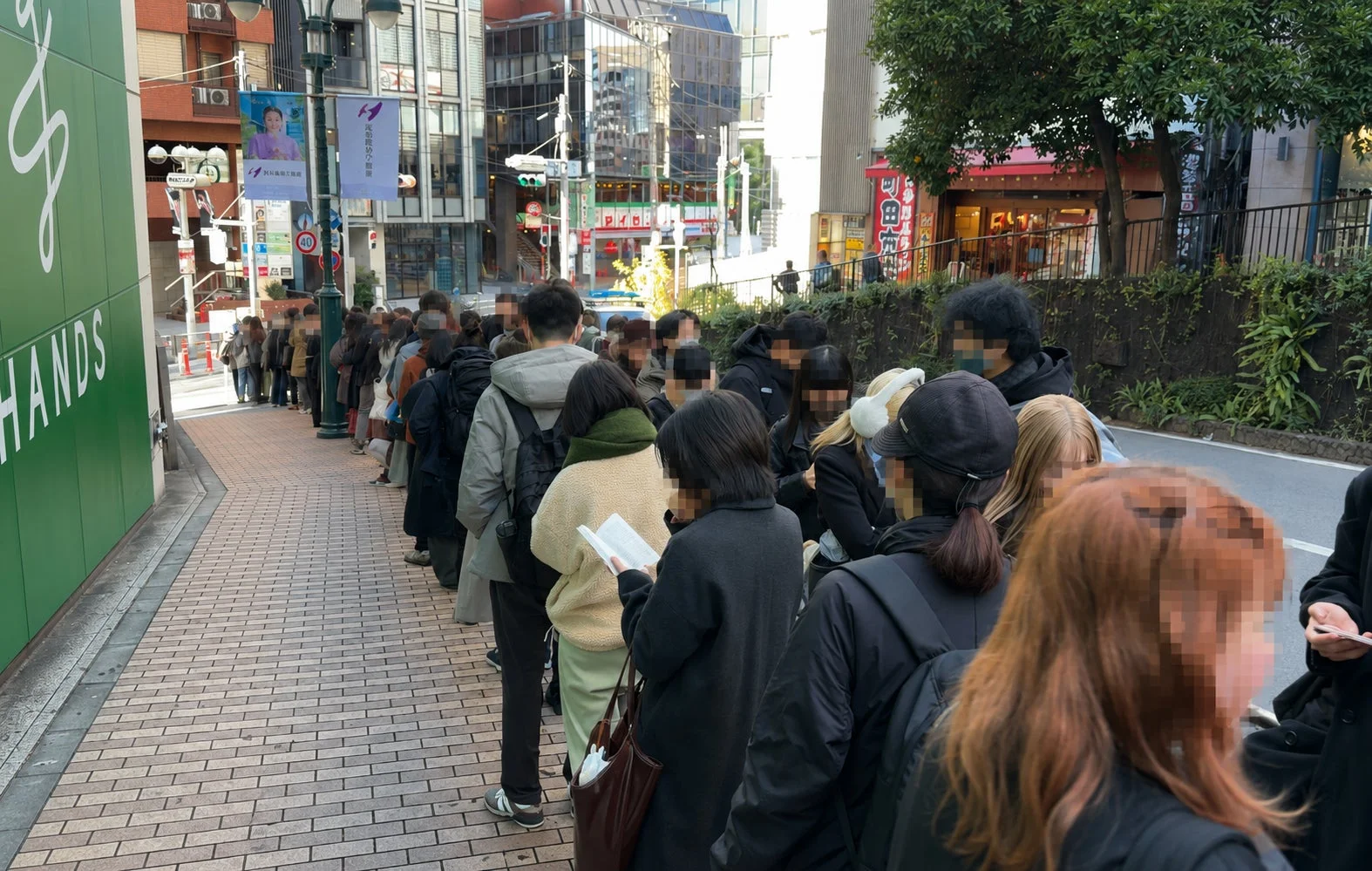渋谷DUOMARTの様子、行列