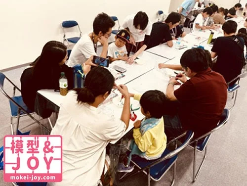プラモデル制作ワークショップの様子